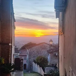 La Grotta San Michele , Montevettolini Italia