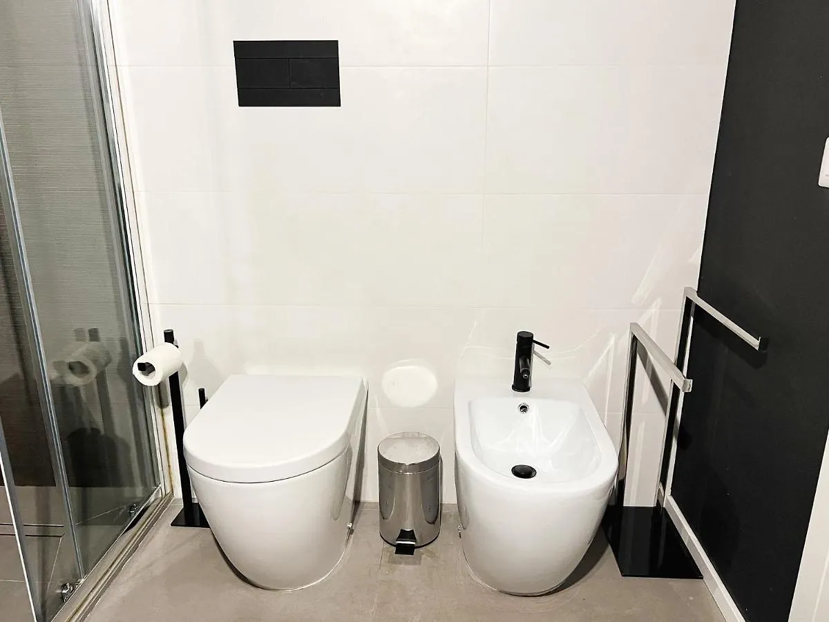 Al 115 Rooms Cagliari 0*,  Italia
